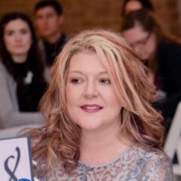 Meet your Posher, Wendy - Picture 1 of 1